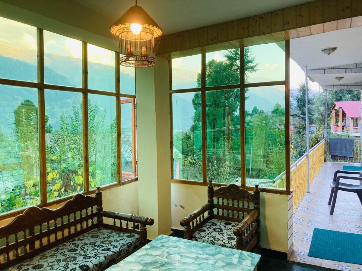 Woods Villa- A Luxury Mountains View Cottages Manāli Exterior foto