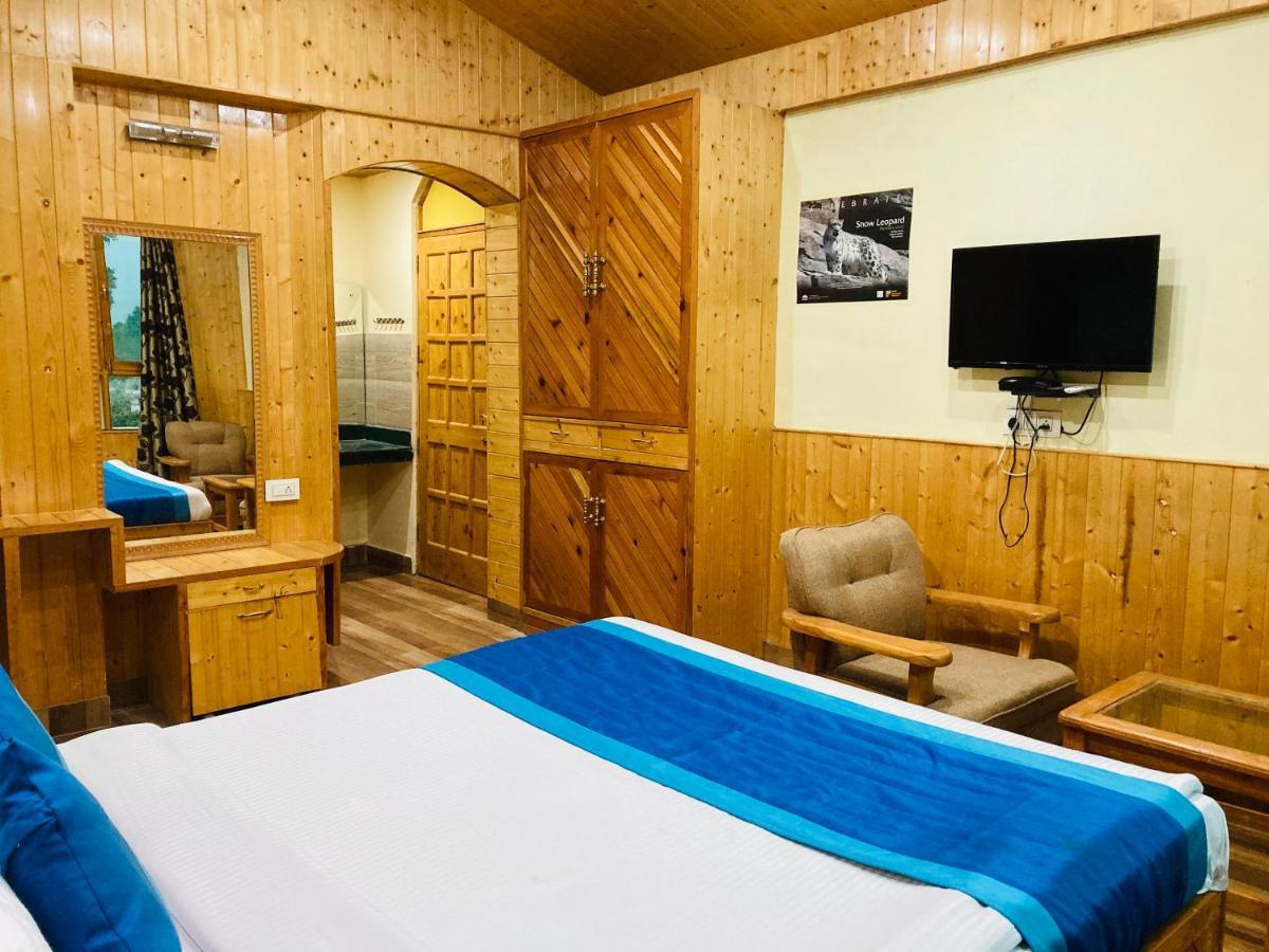 Woods Villa- A Luxury Mountains View Cottages Manāli Exterior foto