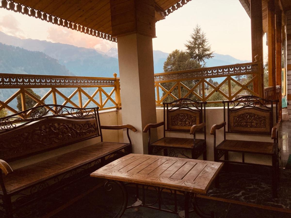 Woods Villa- A Luxury Mountains View Cottages Manāli Exterior foto