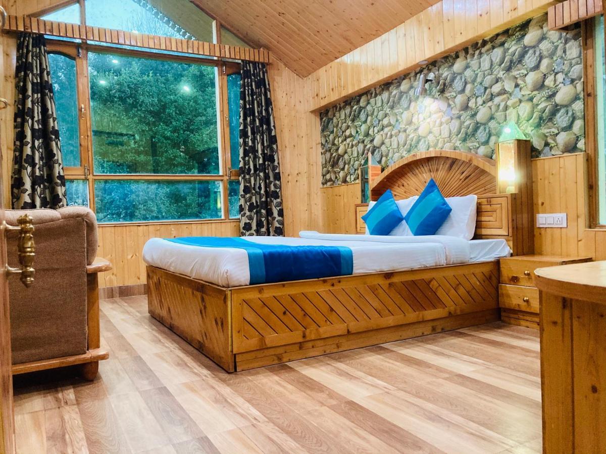 Woods Villa- A Luxury Mountains View Cottages Manāli Exterior foto